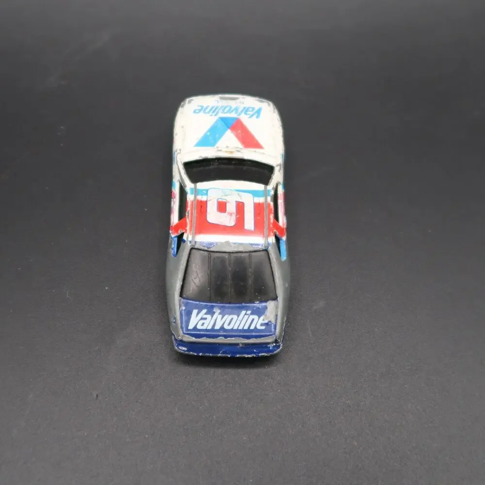 Racing Champions Diecast Cars Set of 2 1:64 Scale NASCAR #21 #6 PLEASE READ